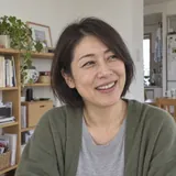 お客様2の声に添えた女性のイメージ写真。実際のお客様ではありません